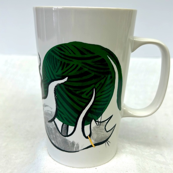 2015 STARBUCKS kitty with a ball of green yarn ceramic mug - Picture 1 of 10
